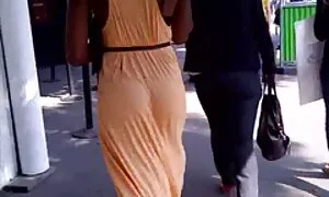 tits yu ñuul yu graa ...